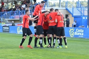 Celebración de uno de los goles nucieros el pasado domingo en el Camilo Cano