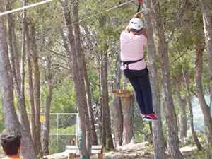 Tirolinas y diferentes circuitos componen el Forestal Park de La Nucía