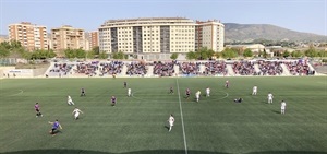 Ambiente de "Segunda B" ayer en el estadio Nuevo Pepico Amat, con más de 2.200 espectadores