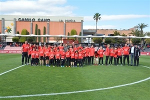 El Infantil "B" y el Benjamín "B" fueron homenajeados por su título de liga