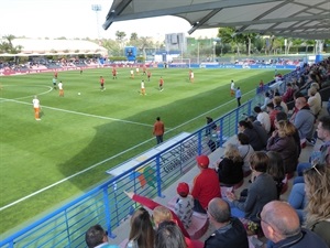 Más de 1.500 espectadores animaron al equipo en este último partido de liga