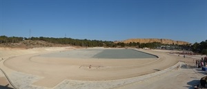 Vista de la pista de atletismo y campo de fútbol