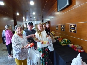 Fue un estreno teatral solidario a beneficio del "Programa de Alimentos de La Nucía"