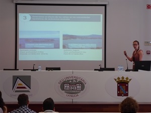 Una de las ponencias en la Seu Universitàira de La Nucía