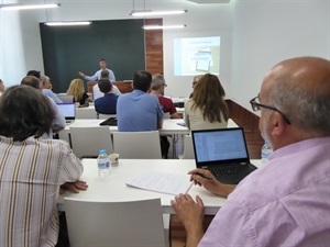 El futuro de "la transformación digital en la Universidad" se ha debatido en la Seu de La Nucía