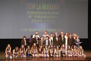 Los alumnos de 6ºC con sus profesores en l'Auditori