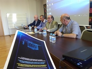 Juan Llopis, vicerrector de  Relaciones Internacionales de la Universidad de Alicante, Vicent Martines, director de la Seu de La Nucía, Georgios Oikonomou, Associazione Agathon (Grecia)  y Pedro Lloret, primer teniente alcalde de La Nucía.