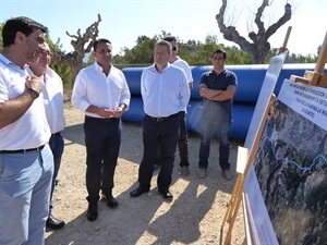 aime Berenguer, Dtor. Consorcio, Francisco Sáez, Pte. Del. Consorcio, Gabriel Fernández, alcalde de Polop y Bernabé Cano, alcalde de La  Nucía.