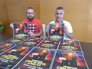 Cristobal Llorens, concejal de Fiestas, y Juan JOsé González, presidente dels Majorals 2018 la Penya Els Grillats