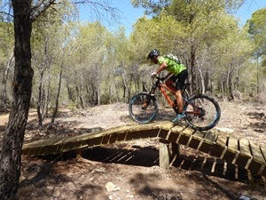 El Bike Park está totalmente integrado en la pinada