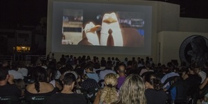 La entrada es libre y gratuita y son sesiones de cine al aire libre