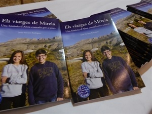 En este acto se presentó la novela juvenil "Els viatges de Mireia"