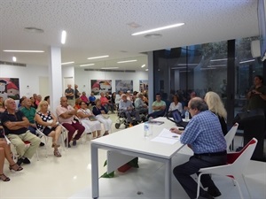 Dentro del edificio a través de un video se repasó la actividad del último año