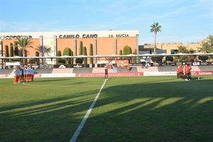 Emotivo minuto de silencio en memoria de "Pascu", jugador del juvenil B del CF La Nucía, la pasada temporada