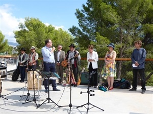 Esta fiesta solidaria está organizada por el Costa Blanca Nachrichten y la Oficina de Turismo de la Iglesia Evangélica alemana con la colaboración de la concejalía de Residentes Extranjeros del Ayuntamiento de La Nucía