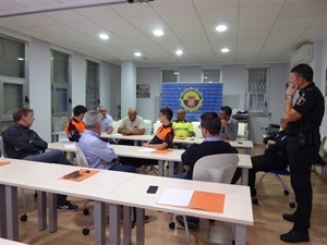 La Junta  Municipal Extraordinaria de Emergencia durante la reunión mantenida esta mañana