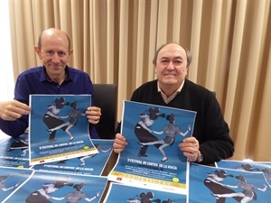 Pedro Lloret, concejal de Cultura, y Francesc Sempere, director de l'Auditori, durante la presentación del V Festival de Cortos de La Nucía