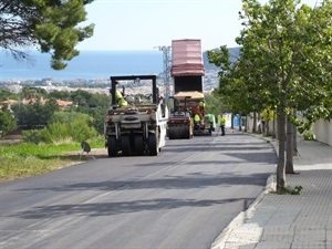 El carrer Verderol da acceso a más urbanizaciones de La Nucía