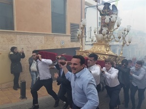 El domingo día de Sant Rafel uno de los actos más destacados es la carrera a ritmo de traca