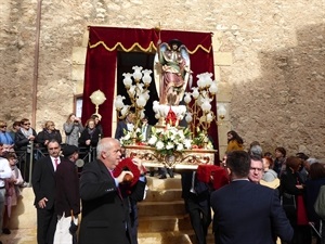 Salida de Sant Rafel desde la Iglesia de La Nucía