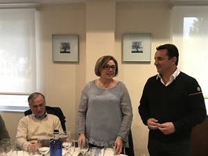 Bernabé Cano, alcalde de La Nucía, le agradeció su dedicación