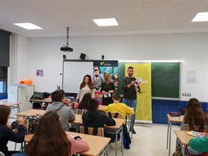 Las charlas se dieron en las 7 clases de 1ºESO del IES La Nucía