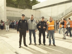 Sergio Villalba, concejal de Educación, Javier Burrueco, Jefe de la POlicía Local de La Nucía, Francisco Ballester Jefe de Protección Civil de La  Nucía participaron en el simulacro