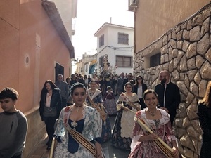 La Procesión a su paso por el carrer Sant Vicent