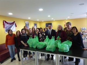 El equipo completo de la concejalía de Bienestar Social durante la mañana