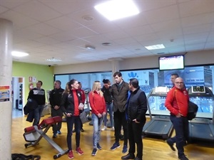 La Selección Nacional de Atletismo visitando los gimnasios de la Ciutat Esportiva Camilo Cano