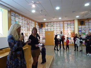 Ofelia Jurado, miembro del jurado, durante su intervención