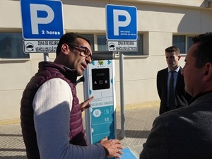 El punto de recarga de la avenida Porvilla, por lo que podrán recargar dos coches a la vez