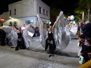 Bailarinas, música y personajes de Disney acompañaron a los Reyes en la Cabalgata