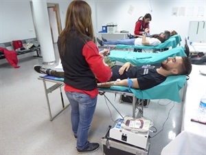 Cada adulto puede donar sangre 4 veces al año en el caso de los varones y 3 veces en el caso de las mujeres