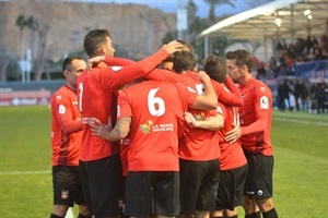 Los jugadores de La Nucia celebran uno de los goles