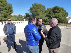 El objetivo de la visita de trabajo era conocer las deficiencias y peticiones de esta zona residencial