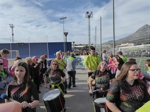 Sonats Batukada puso “música y ritmo” al inicio de la Marcha