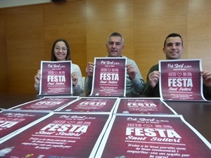 Marta Ortuño, vocal dels Majorals 2019, José Miguel Llorens, pte. Majorals 2019 y Cristóbal Llorens, concejal de Fiestas.