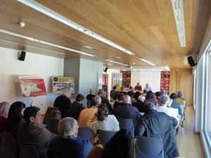 A la reunión de coordinación del VI Día Internacional de La Nucía asistieron representantes de los distintos stands