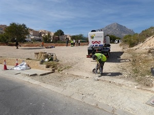 Mejora de la entrada al parking colindante de los huertos ecológicos