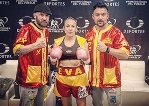 Eva Naranjo junto a parte de su equipo de entrenadores con los que se desplazó a México