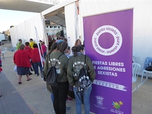 Unas fiestas libres de agresiones sexistas es el lema de este Punto Violeta