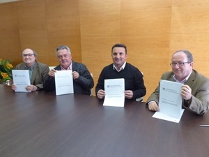 En la presentación han participado Pedro Lloret, concejal de Cultura, Francisco Monllor, profesor de la UA, Bernabé Cano, alcalde de La Nucía y José Luis Gascó, catedrático de la UA