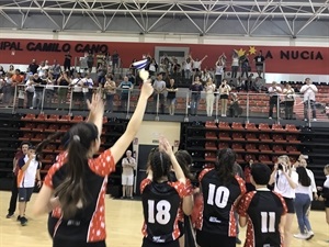 Las chicas de Óscar herreros pusieron un broche final de oro tras una excelente temporada arropadas desde las gradas