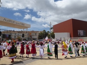 En l´Auditori de Les Nits de La Nucía se desarrolló el “5º Festival Viajero Europeo de Folklore Búlgaro”