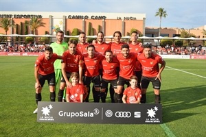 Alineación del C.F. La Nucía frente al Arandina CF ayer en el Camilo Cano