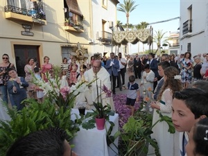 Mesa floral en la plaça Sant Antoni