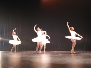 Las Escuelas de Danza y Percusión organizan su festival en l´Auditori