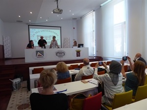 Pedro Lloret, concejal de Seu Universitaria, en la apertura junto a Pedro Mogorrón y Viviana Agostini- Ouafi