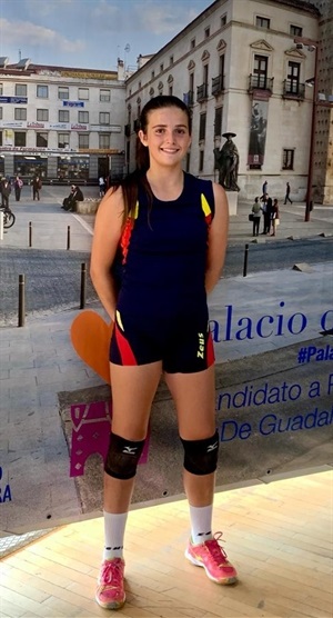 Alejandra Riera es la primera jugadora nuciera convocada de voley convocada a nivel nacional